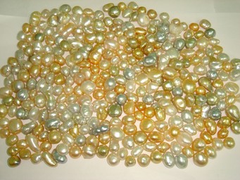 Keshi pearls